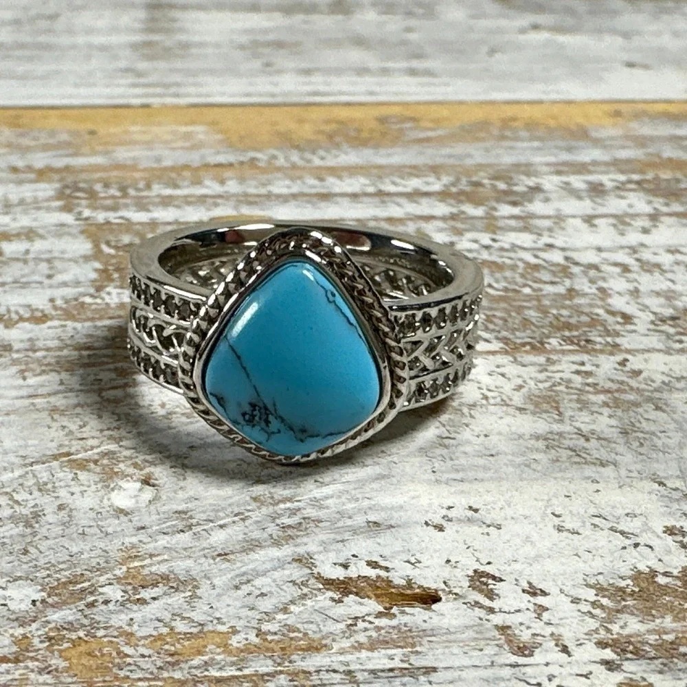 Bomb Party Farmhouse Chic Turquoise Pear Ring Silver Tone Braided Band Size 6.25